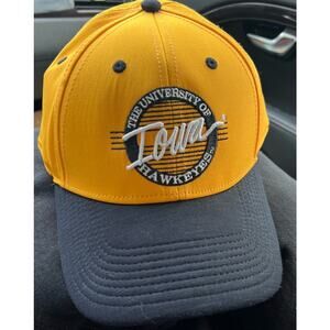 University of  Iowa Hawkeyes, Retro Circle Hat, The Game NWT snapback